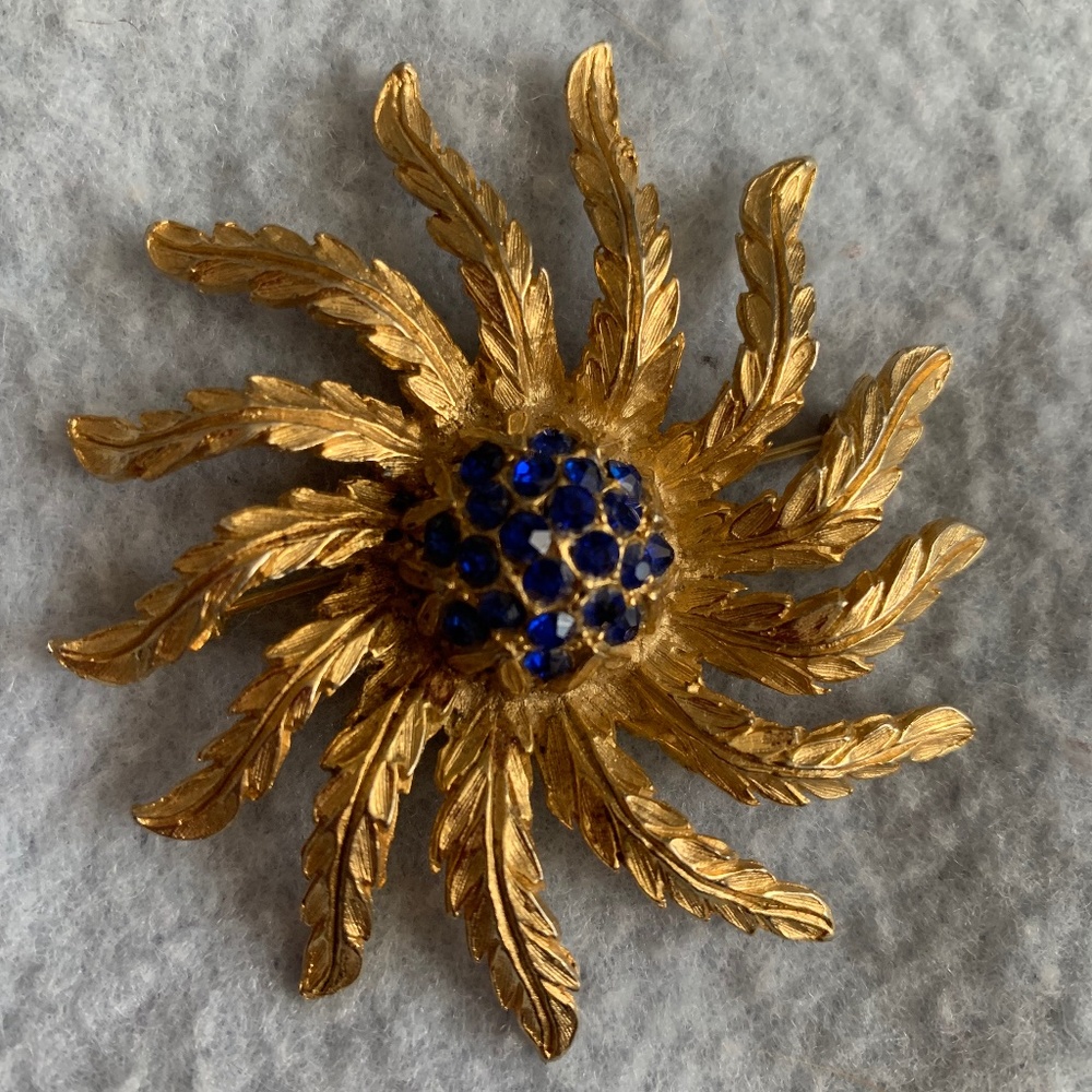 Vintage Brooch | Sun Blue Rhinestones